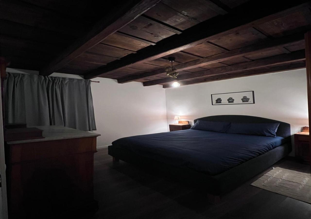 Monkey House Verona Bagian luar foto
